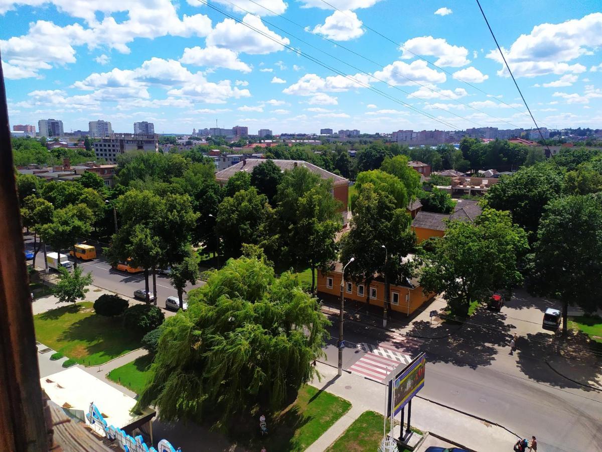 Apartmán Ильинская 3К Посуточно Почасово Sumy Exteriér fotografie