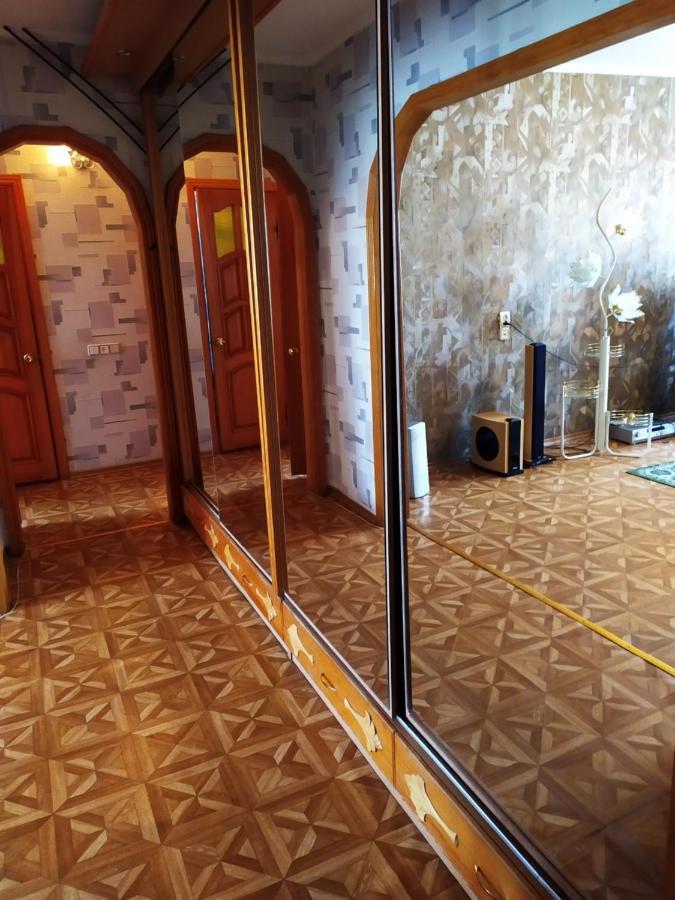 Apartmán Ильинская 3К Посуточно Почасово Sumy Exteriér fotografie